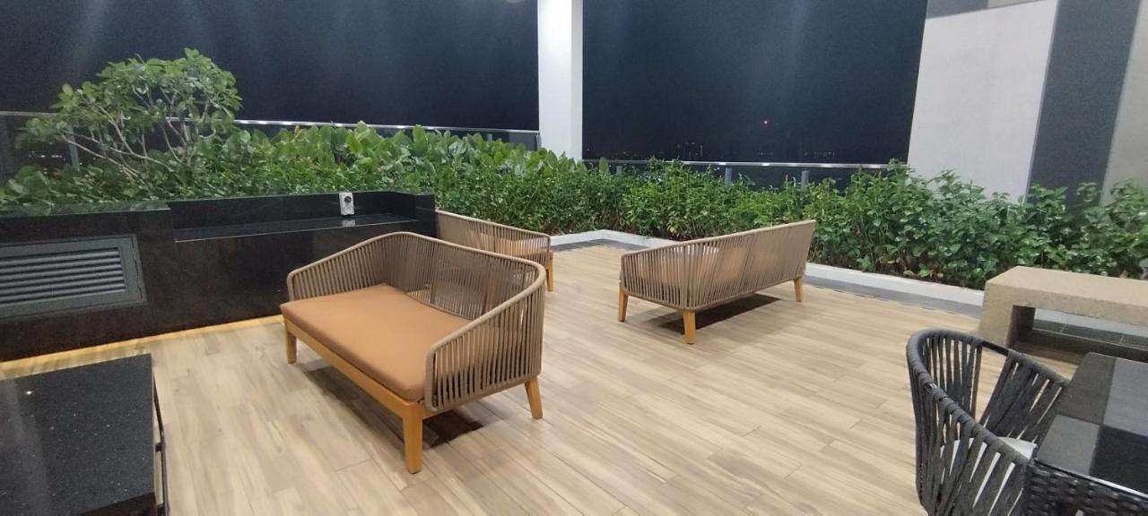 קואלה לומפור Colony By Infinitum Suites Service Klcc מראה חיצוני תמונה